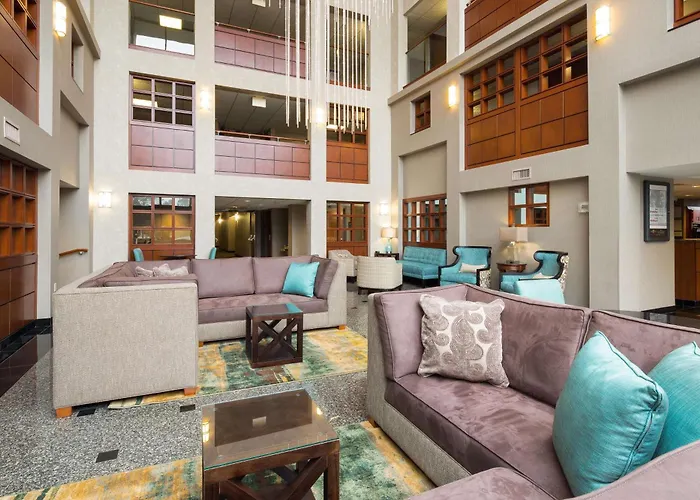 Mobile Hotels With Jacuzzi in Room