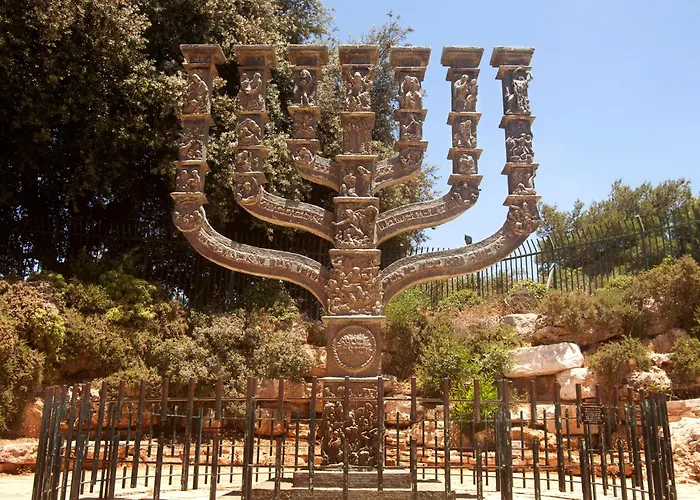 Jerusalem Hotels With Jacuzzi in Room