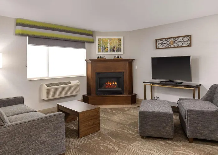 Kalispell Hotels With Jacuzzi in Room