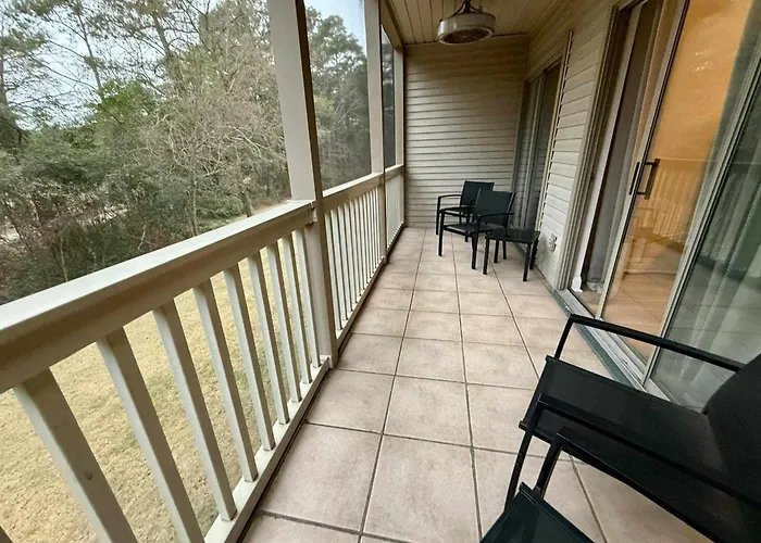 Pawleys Island Hotels With Jacuzzi in Room