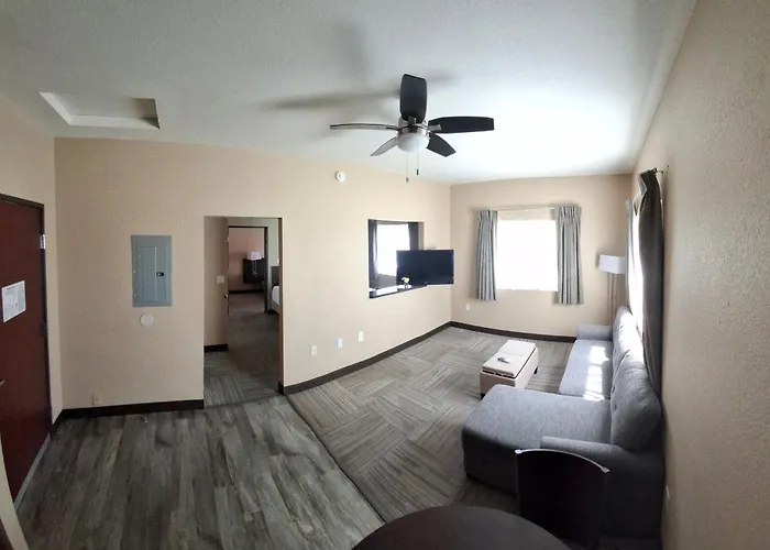 Lake Havasu City Hotels With Jacuzzi in Room