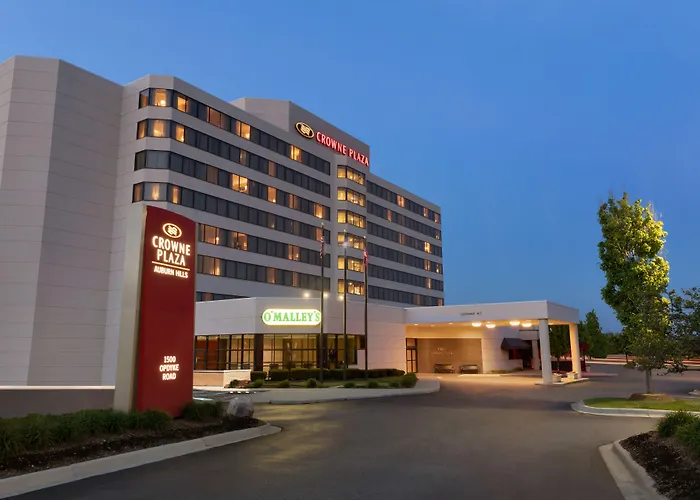 Auburn Hills Hotels With Jacuzzi in Room
