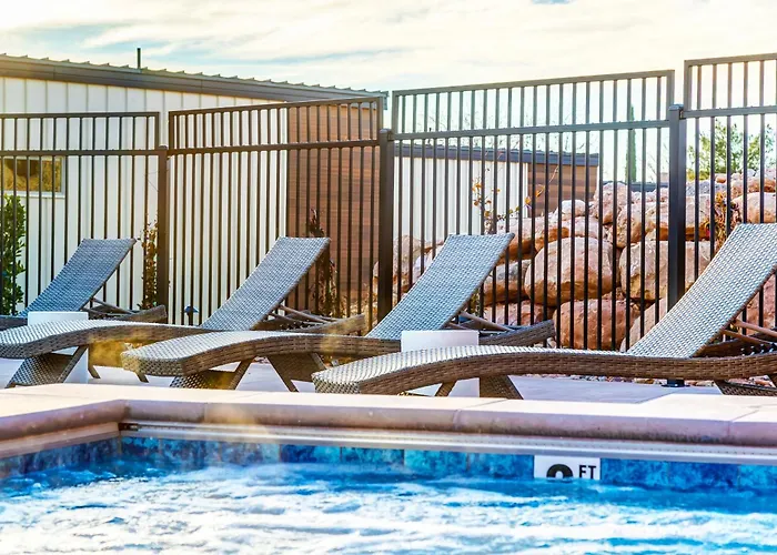 Virgin Hotels With Jacuzzi in Room
